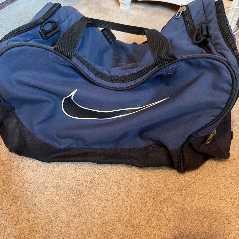 Nike duffel bag, 2 handles, navy blue